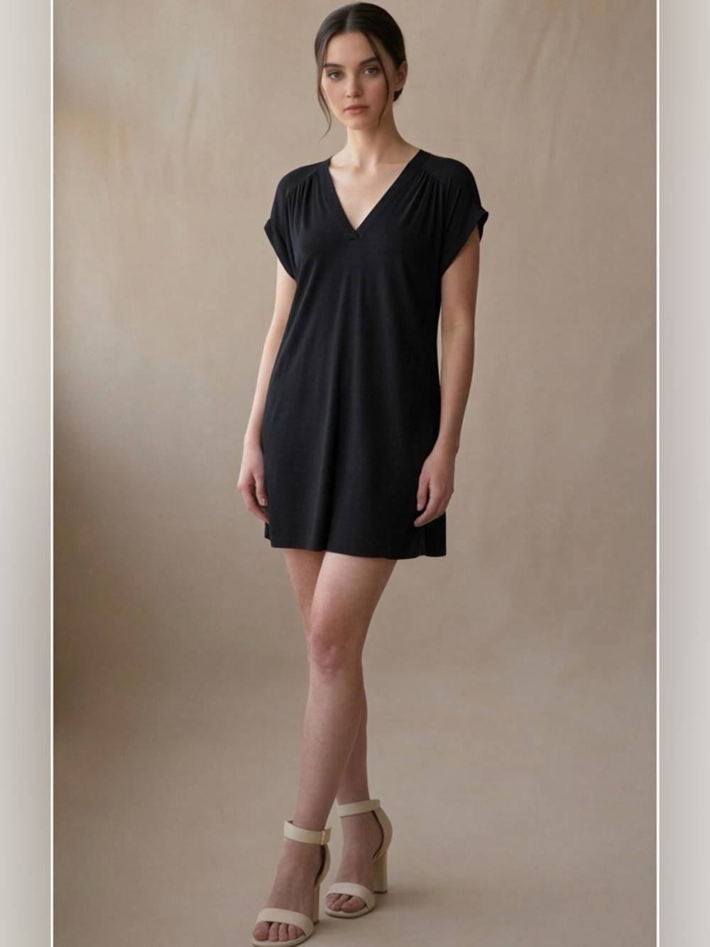 GAP Classic Black V-Neck Lightweight Sleeveless Dress with Pockets NWT